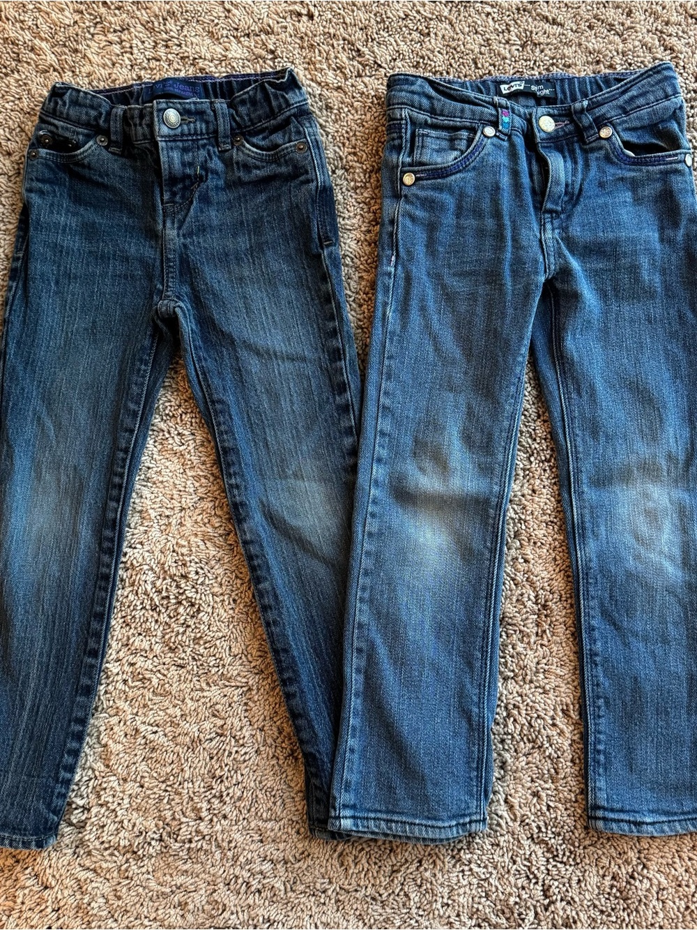 Lot of 2 pairs of girls Levi’s slim straight jeans size 5